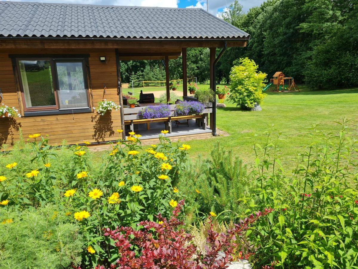 Atostogu Namelis-Pirtis Prie Upes Villa Anykščiai Exteriör bild